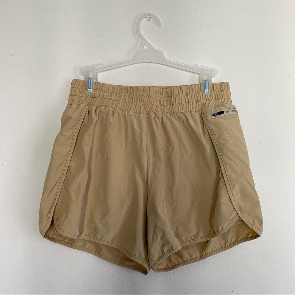 Paragon High Rise Track Short Dune Size Large